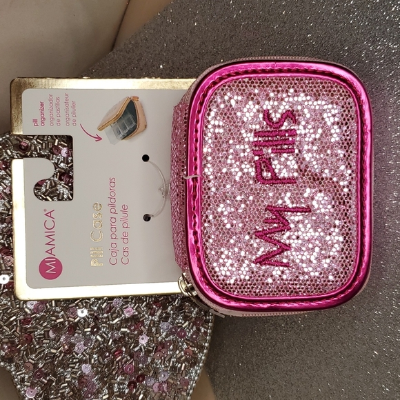 miamica Handbags - Miamica 💘Pink💘 Sparkly Pill Case!  NWT 💘💘💘